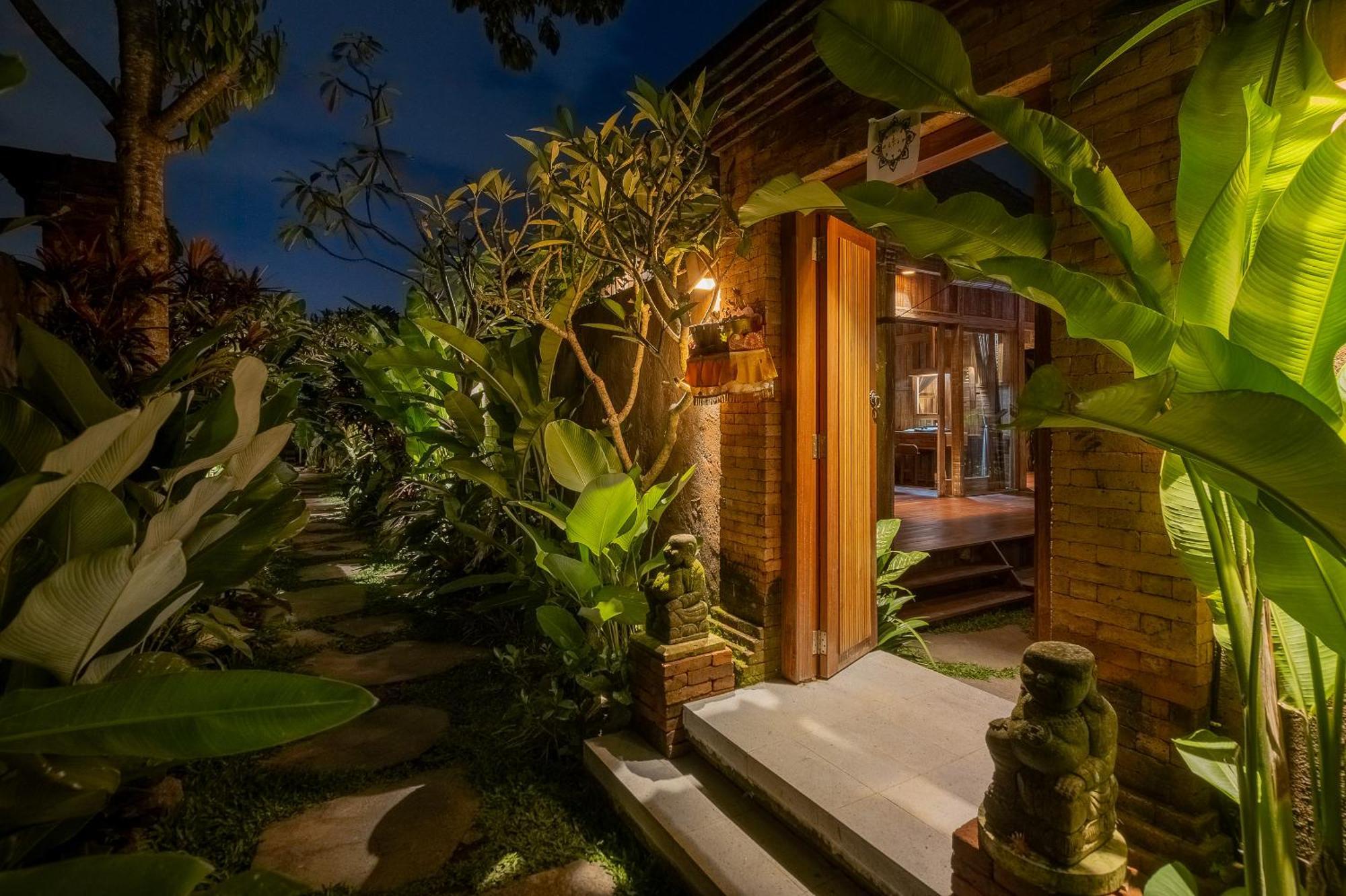 The Ulon Ubud Villa Bagian luar foto