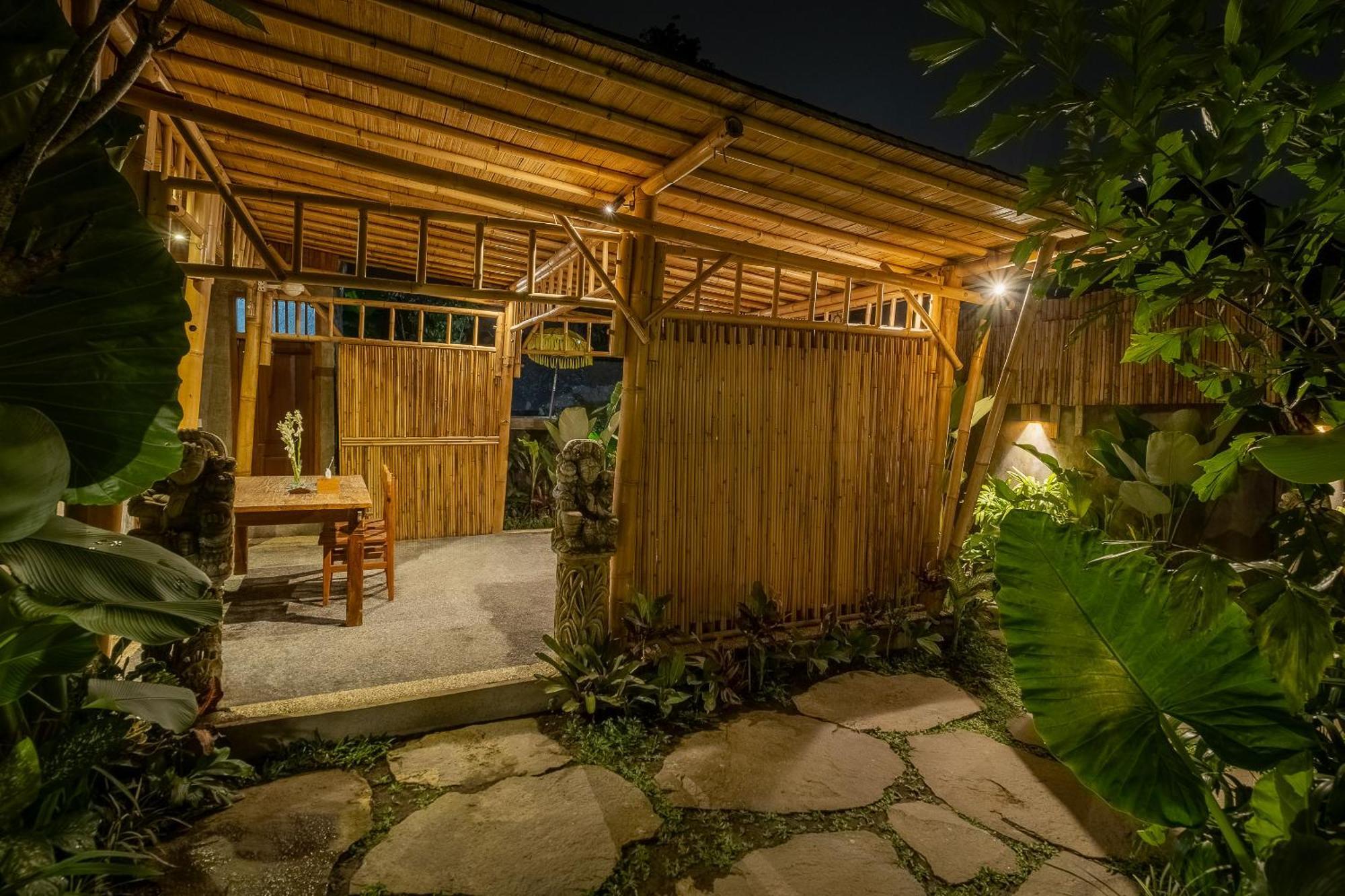 The Ulon Ubud Villa Bagian luar foto